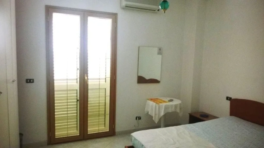 2 Bedrooms Classic Apartment