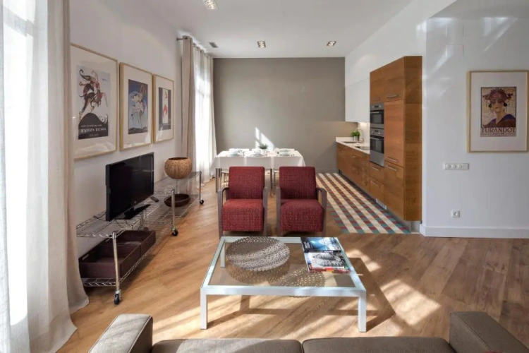 2 Bedrooms Apartment
