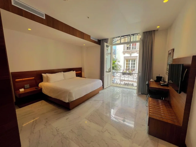 Deluxe room with balcony