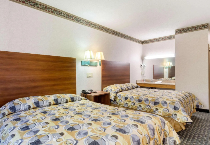 Econo Lodge West Springfield