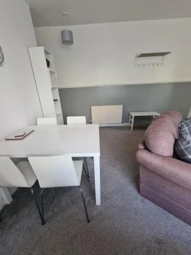 Meadowside Holiday Apartments