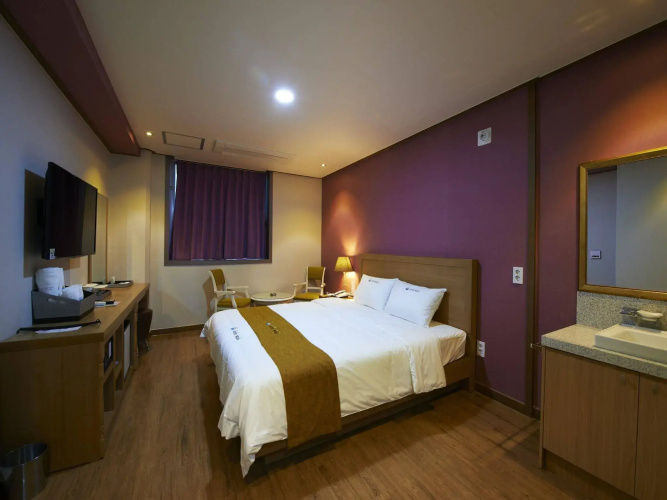 Hotel Noah