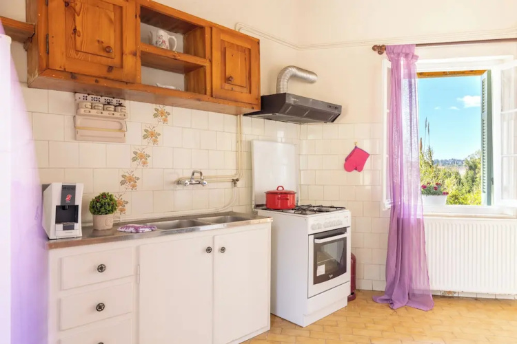 Katerina House,Ipsos