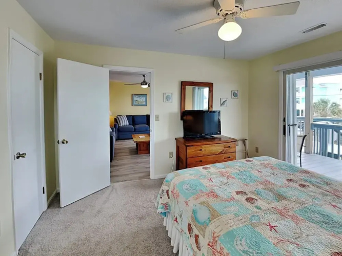 Happy Days by Topsail Realty
