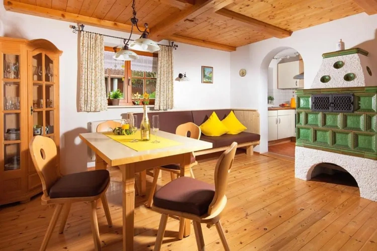 2 Bedrooms Cottage
