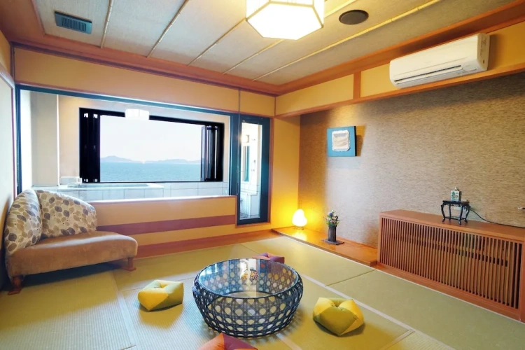 Standard room with ocean view