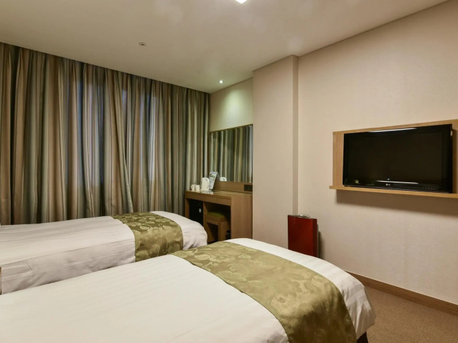 New Kukje Hotel