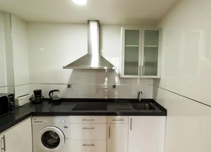 1 Bedroom Apartment