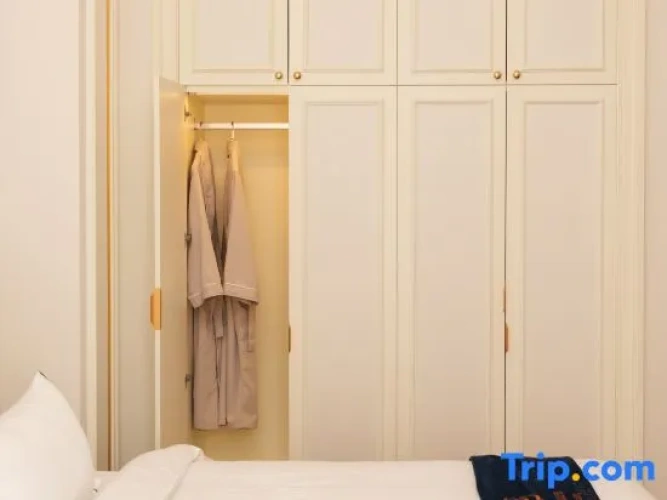 1 Bedroom Suite