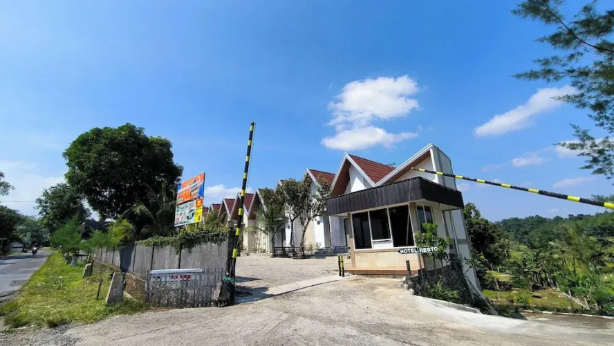 Beringin View Hotel & Resort