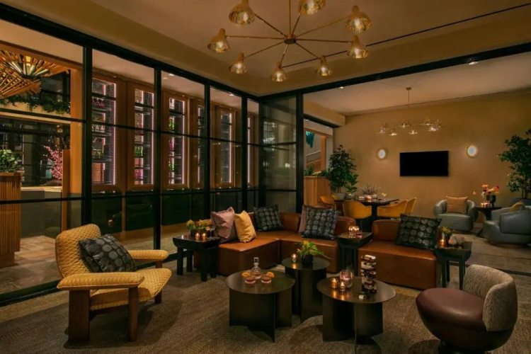 Moxy Brooklyn Williamsburg