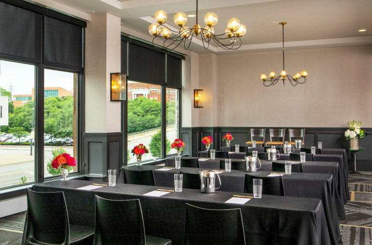 DoubleTree by Hilton Youngstown Downtown photo 17