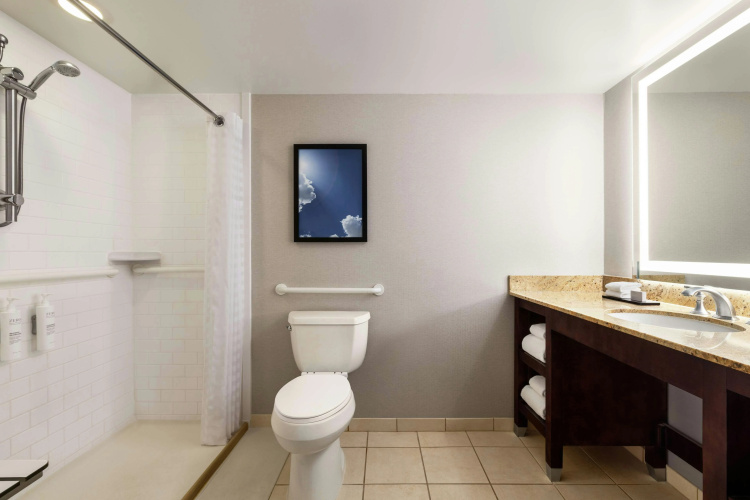Embassy Suites by Hilton Kansas City Overland Park photo 9