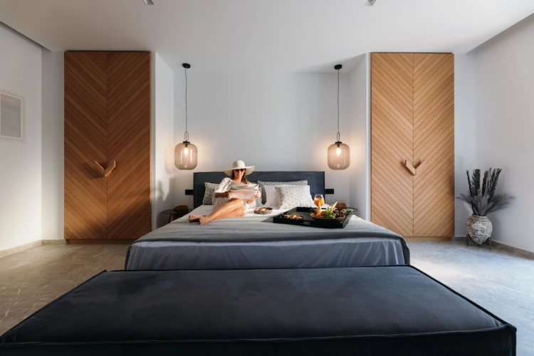 1 Bedroom Deluxe Suite with sea view