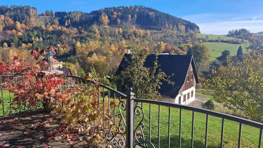 Private Pool Villa in Stupna