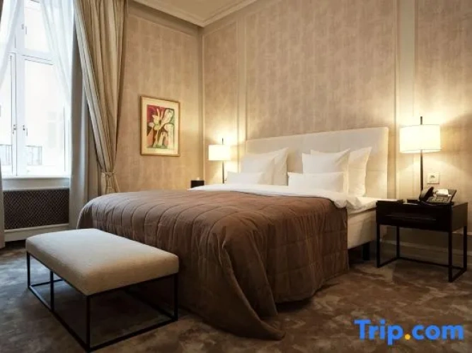1 Bedroom Superior Double Suite