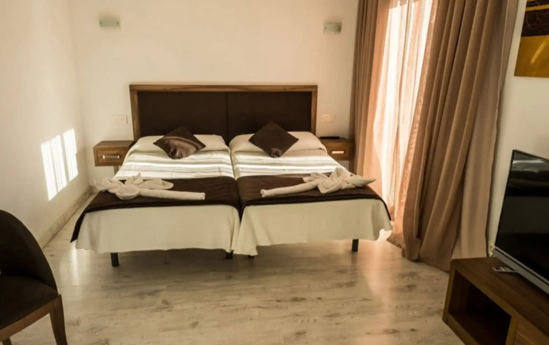 Portodrach Aparthotel & Suites