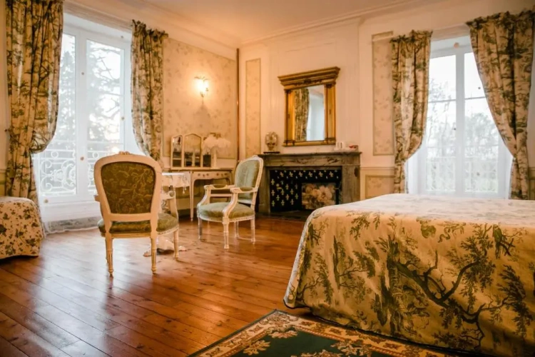 Standard Double room with view