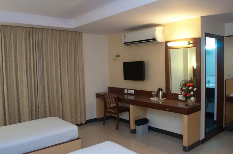 Anand Sagar Inn