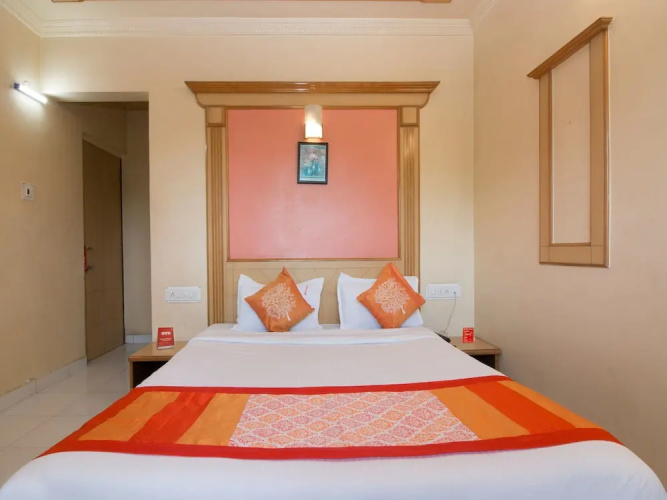 OYO 5250 Hotel Suraj Classic
