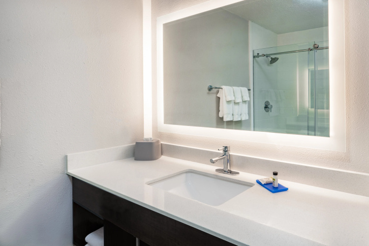 Holiday Inn Express And Suites Albuquerque N. Ball photo 11