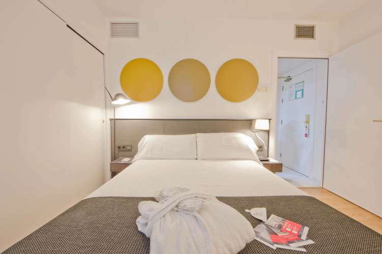 Aparthotel Atenea Valles