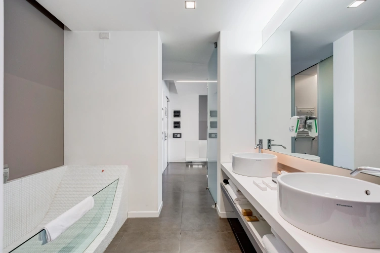 Double Suite
