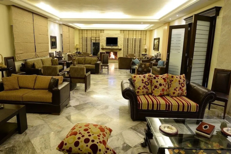 Francis Hotel