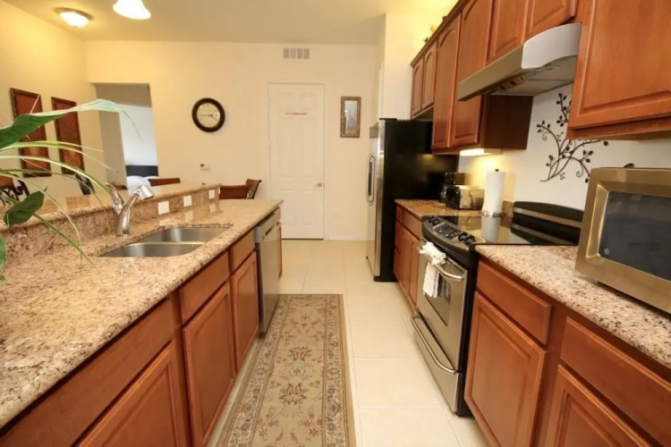 Pool View Penthouse - New!