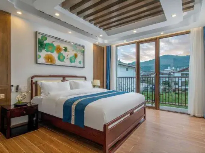 Lijiang Jirui Inn