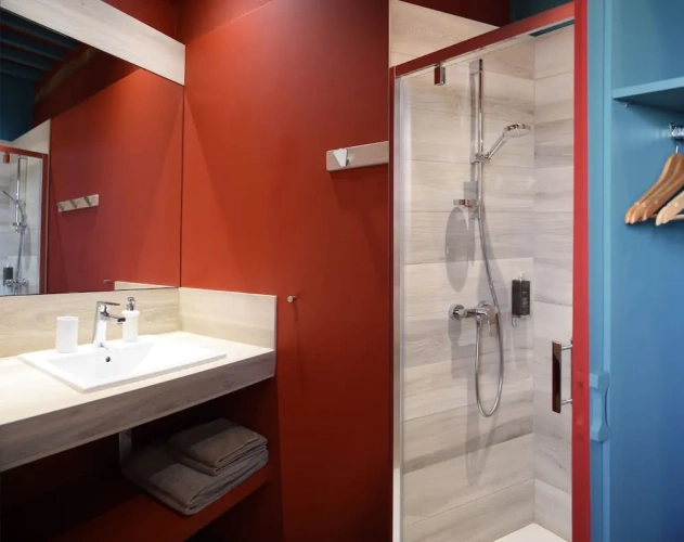 Standard Triple room