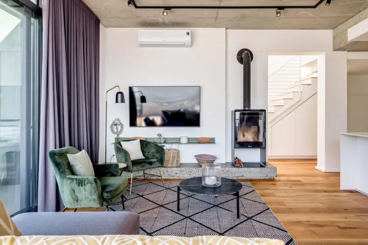 Penthouse w Table Mountain Views Pride View