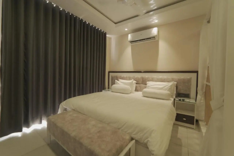 Myst Luxury stays