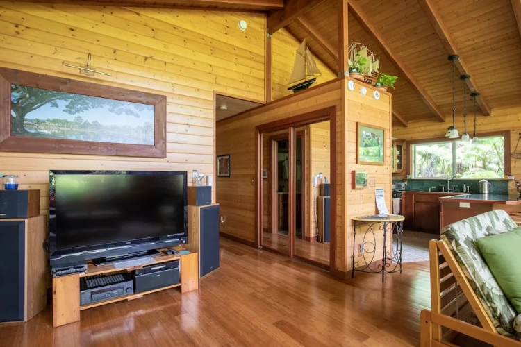 3 Bedrooms Cottage