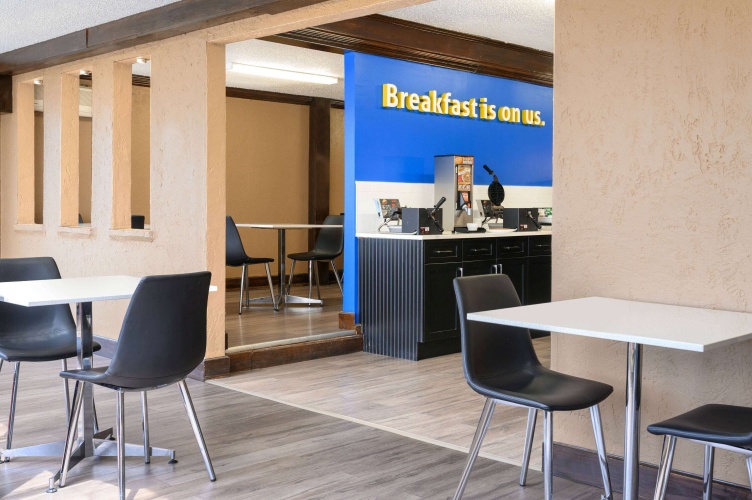 Days Inn by Wyndham Fredericton photo 16
