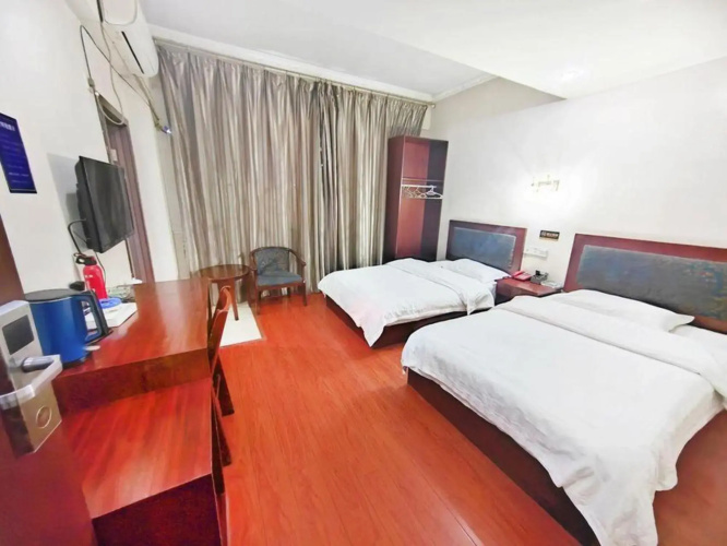 Huatian Hotel