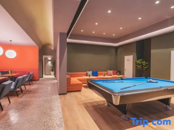base XINTIANDI Serviced Apartment