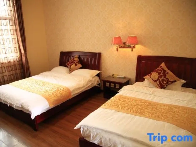 Standard Triple Family room