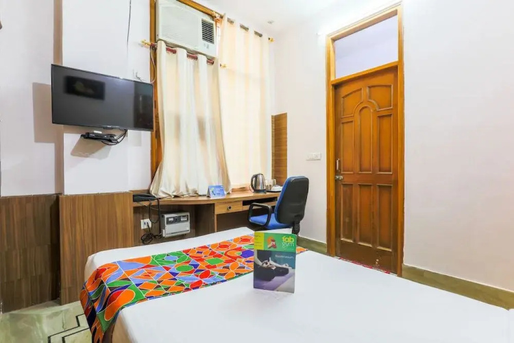 FabHotel Samridhi Residency