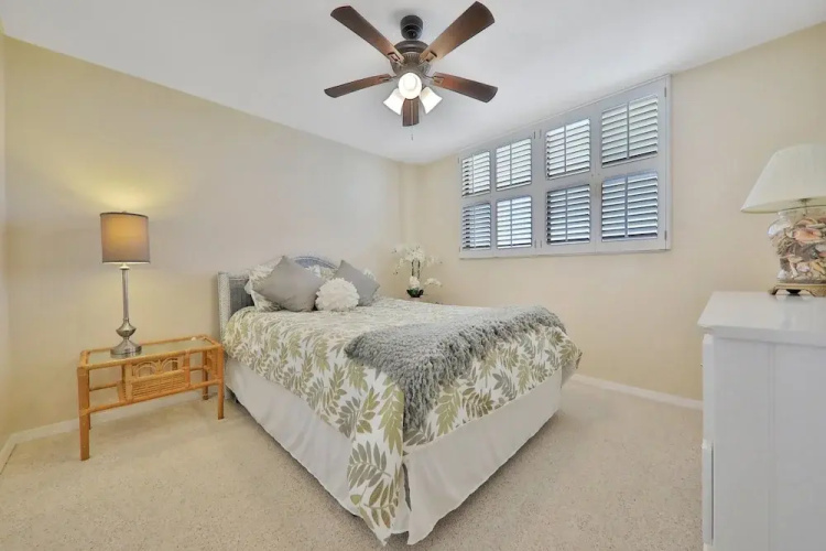 Sand Dollar III 605