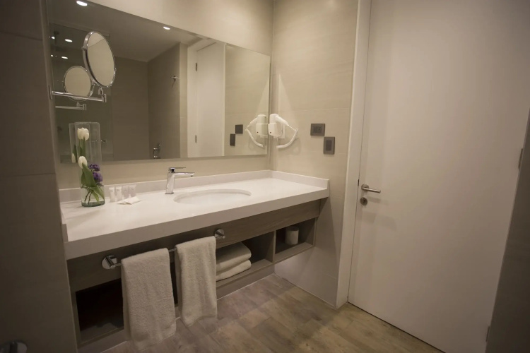 Yachting Hotel Quintero