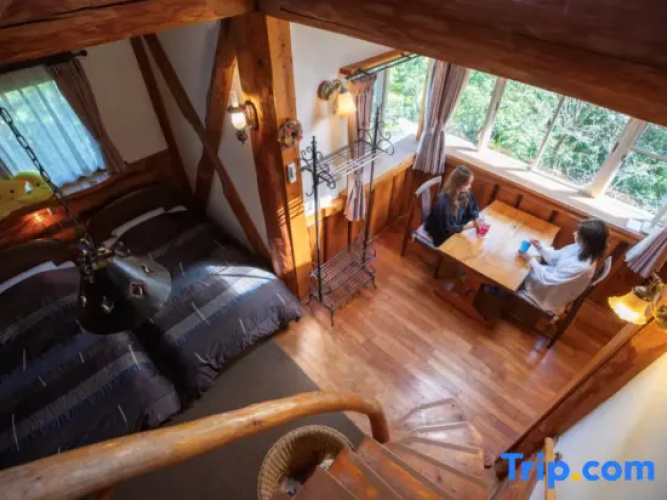 Twin Cottage
