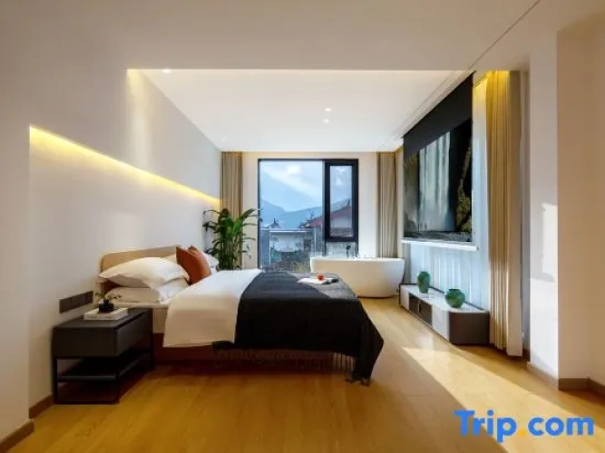 2 Bedrooms Twin Family Suite with balcony