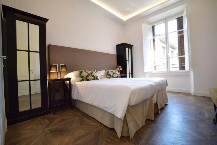 Deluxe Double room with city view