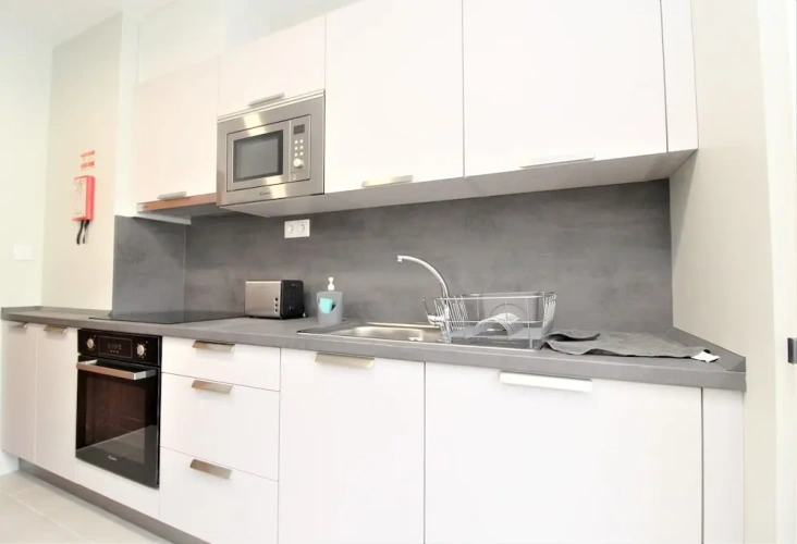 2 Bedrooms Apartment