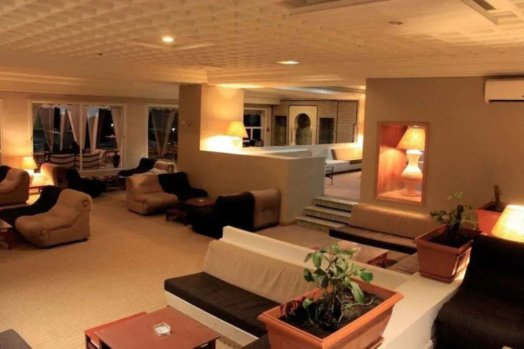 Sarra Hotel
