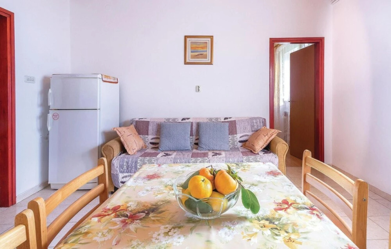 Nice Apartment in Pula With 2 Bedrooms and Wifi