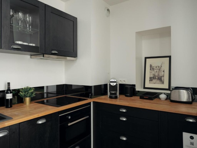 1 Bedroom Apartment