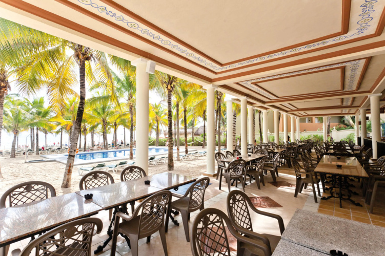 Riu Lupita photo 37