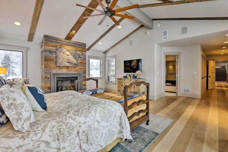 4 Bedrooms Cottage
